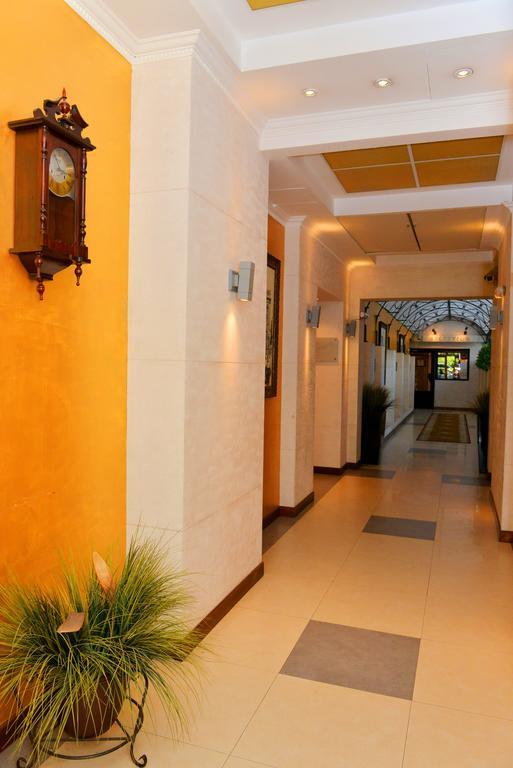 Hotel Manjez Centar Belgrado Exterior foto