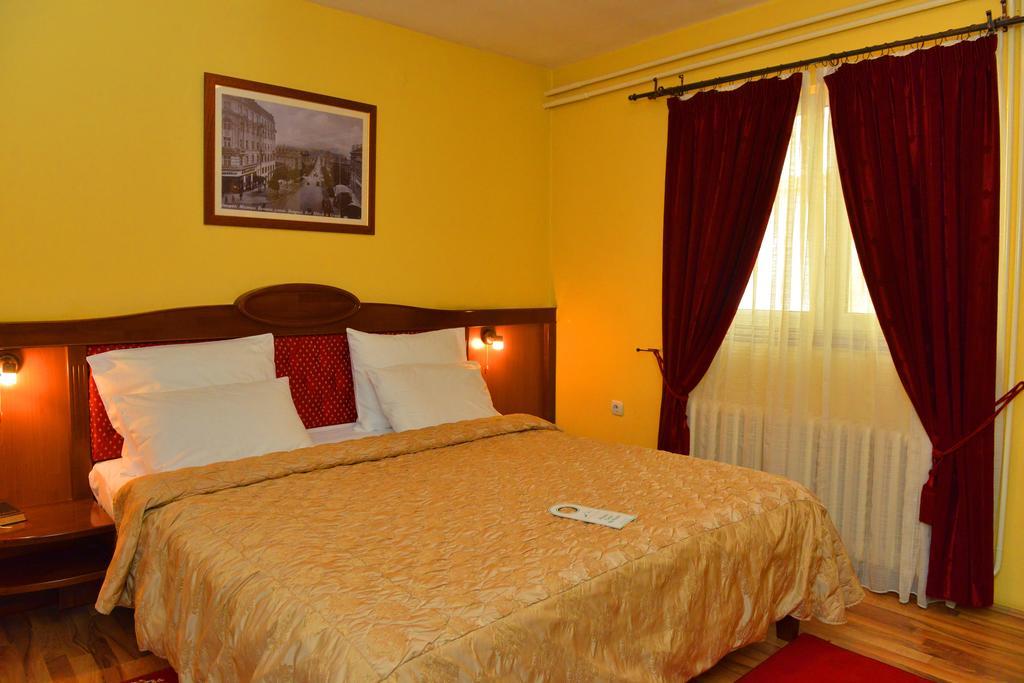 Hotel Manjez Centar Belgrado Habitación foto
