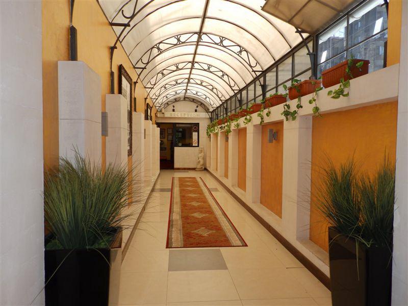 Hotel Manjez Centar Belgrado Exterior foto