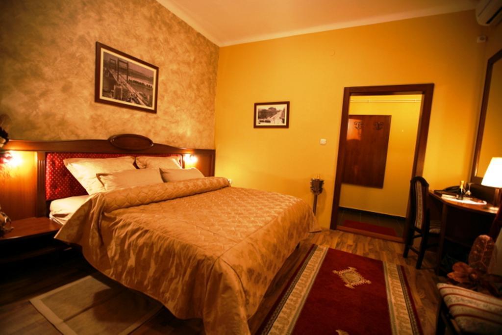 Hotel Manjez Centar Belgrado Exterior foto